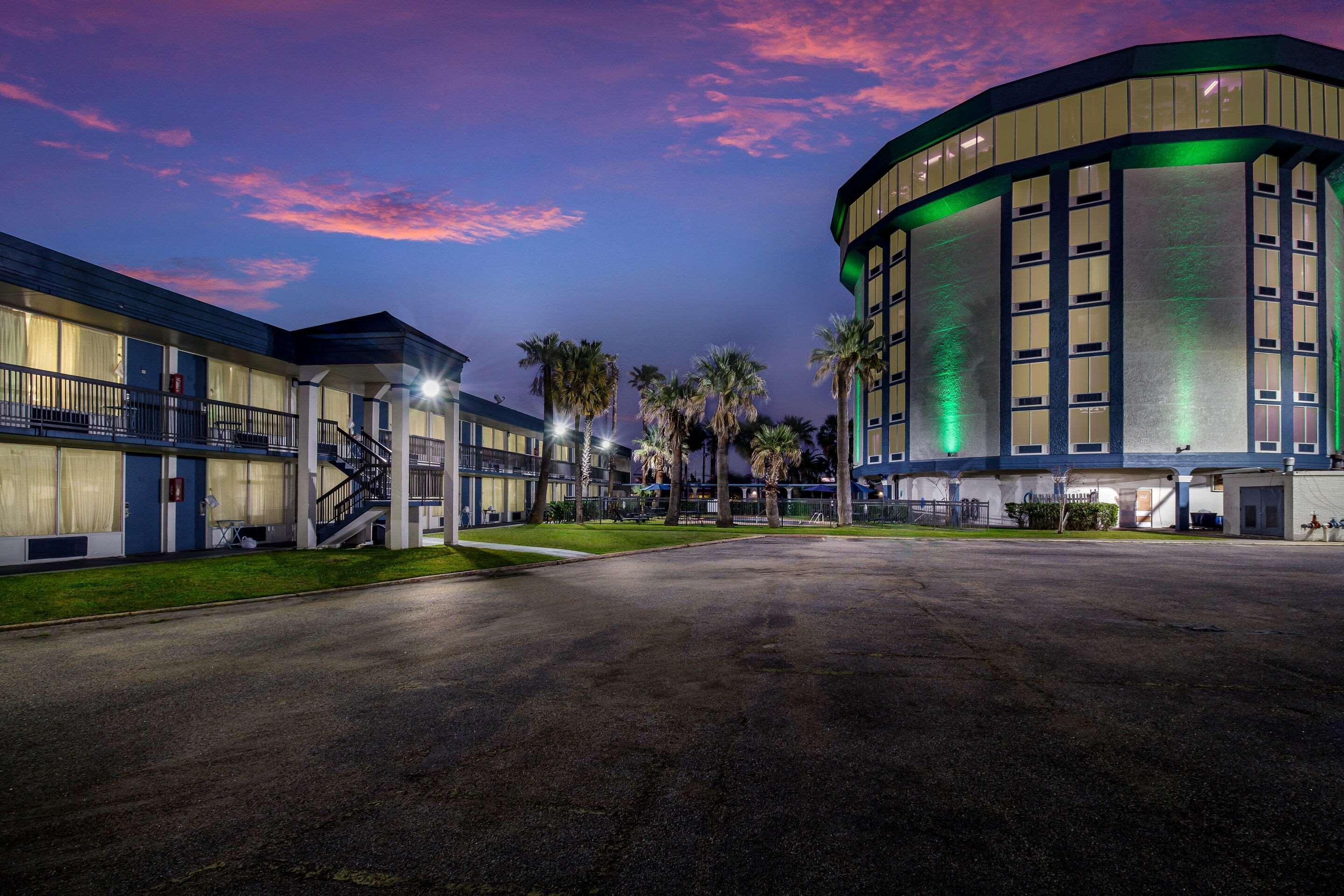 Quality Inn Pasadena Houston Exterior photo